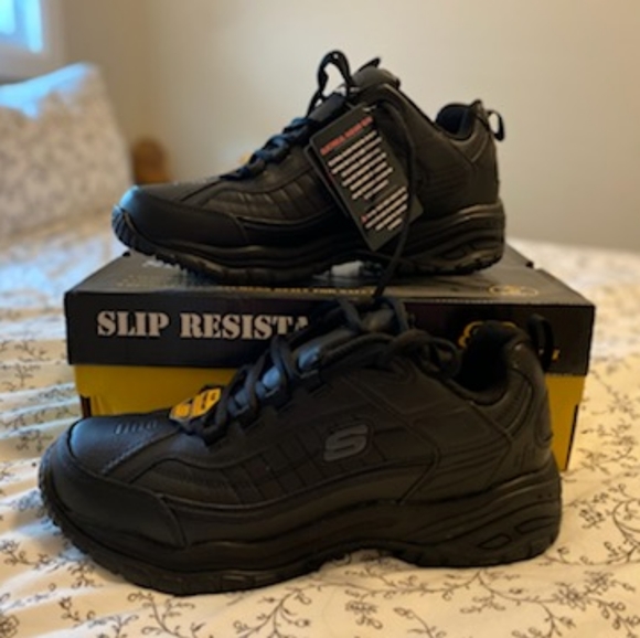 Skechers Slip-resistant - Picture 2 of 8